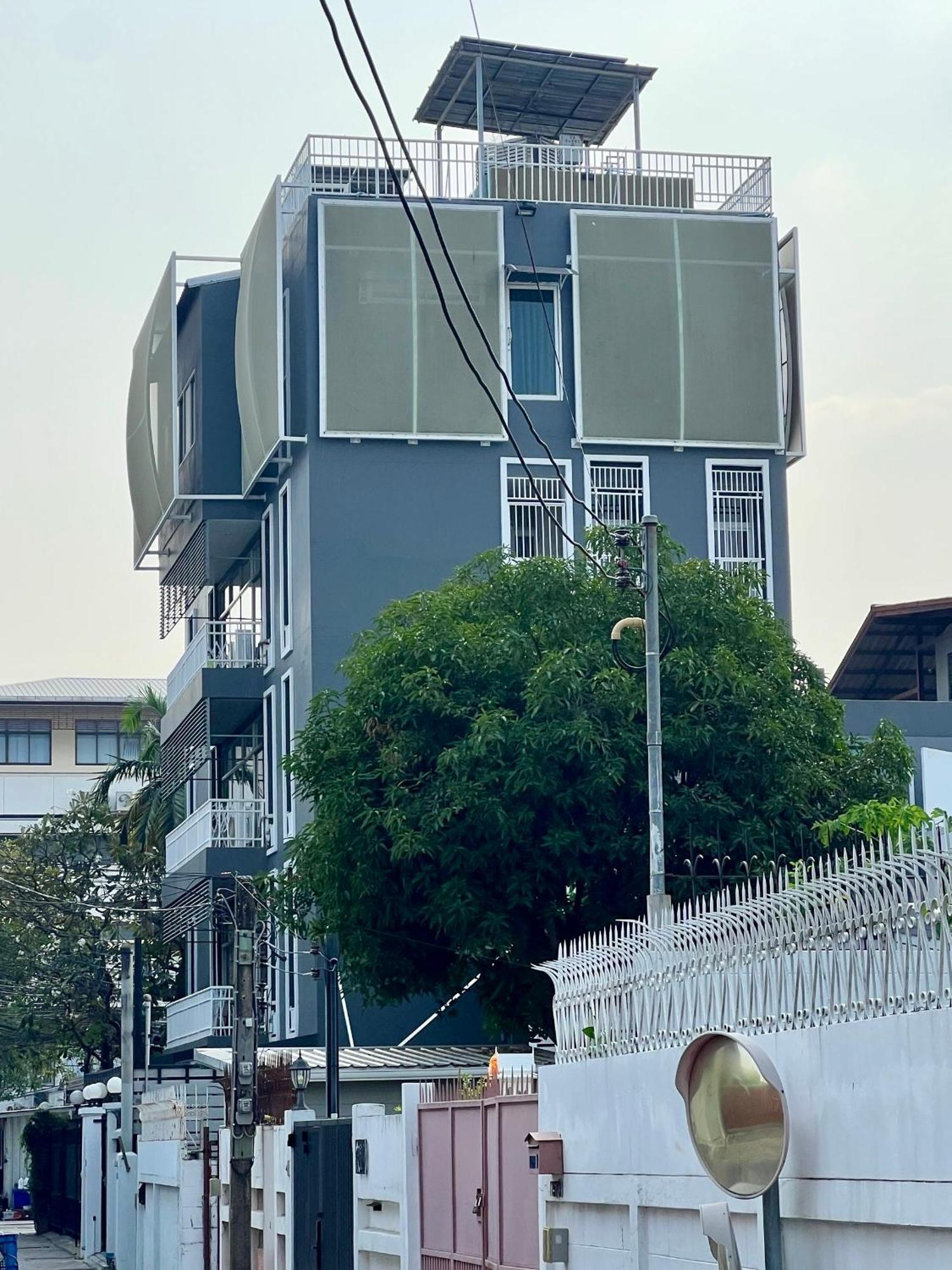 Samsen Suites Spacious 2Br Contemporary Thai Style Bangkok Luaran gambar