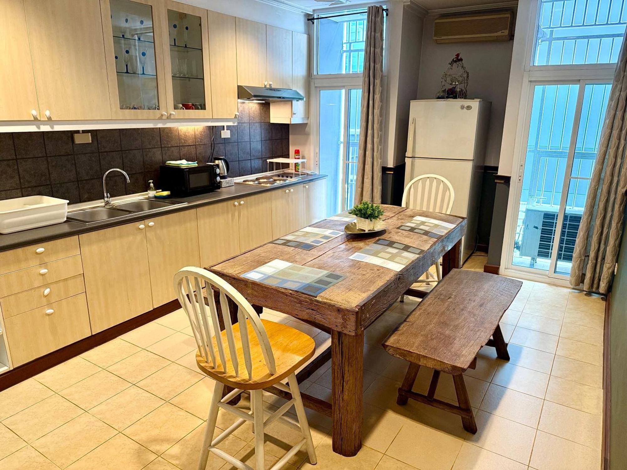 Samsen Suites Spacious 2Br Contemporary Thai Style Bangkok Luaran gambar
