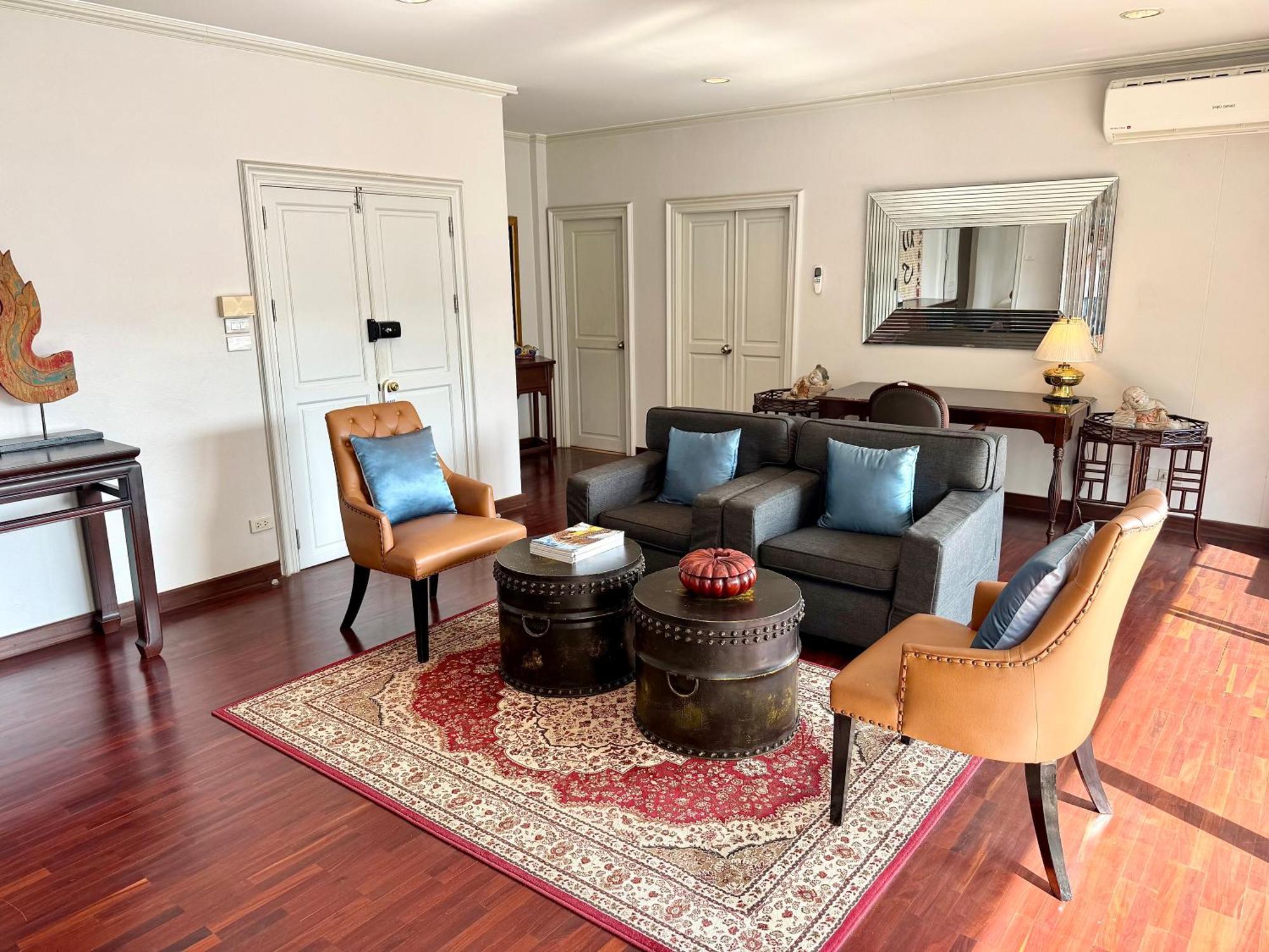 Samsen Suites Spacious 2Br Contemporary Thai Style Bangkok Luaran gambar