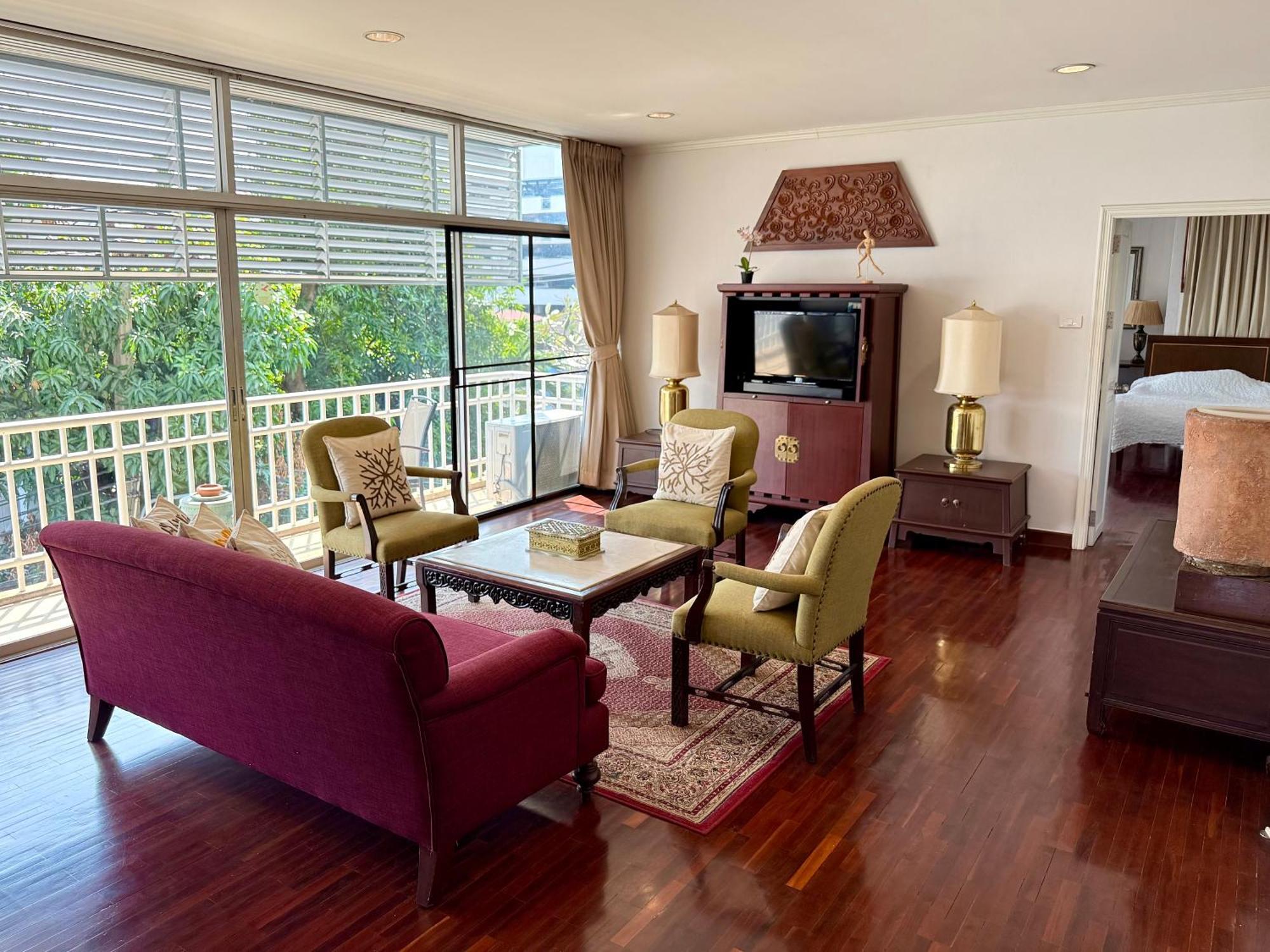 Samsen Suites Spacious 2Br Contemporary Thai Style Bangkok Luaran gambar
