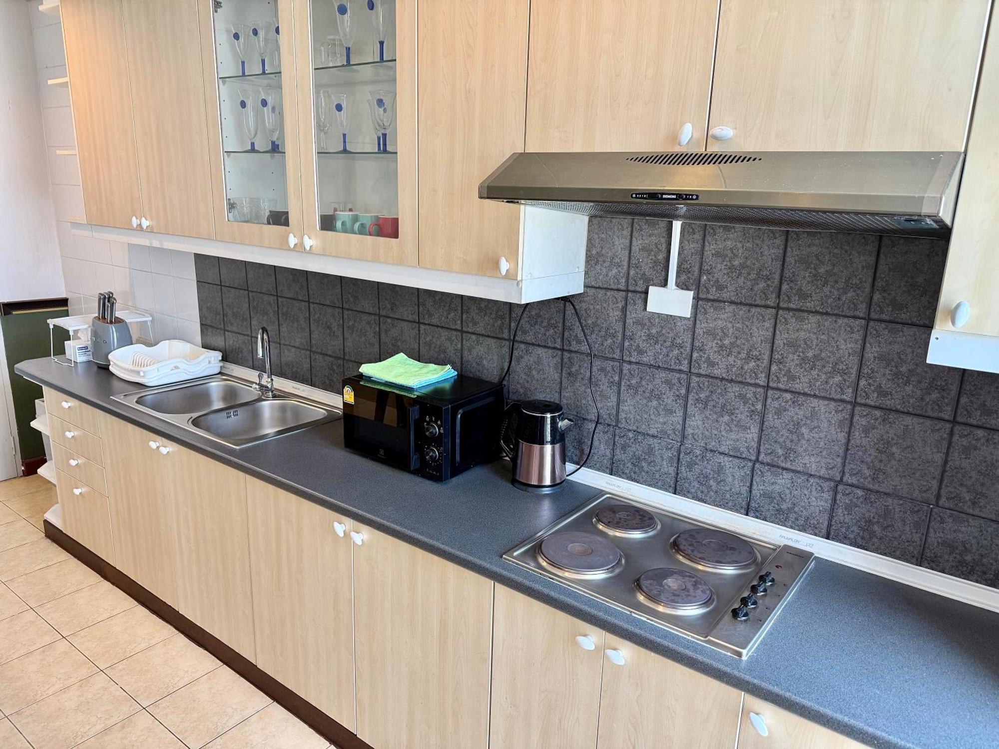 Samsen Suites Spacious 2Br Contemporary Thai Style Bangkok Luaran gambar