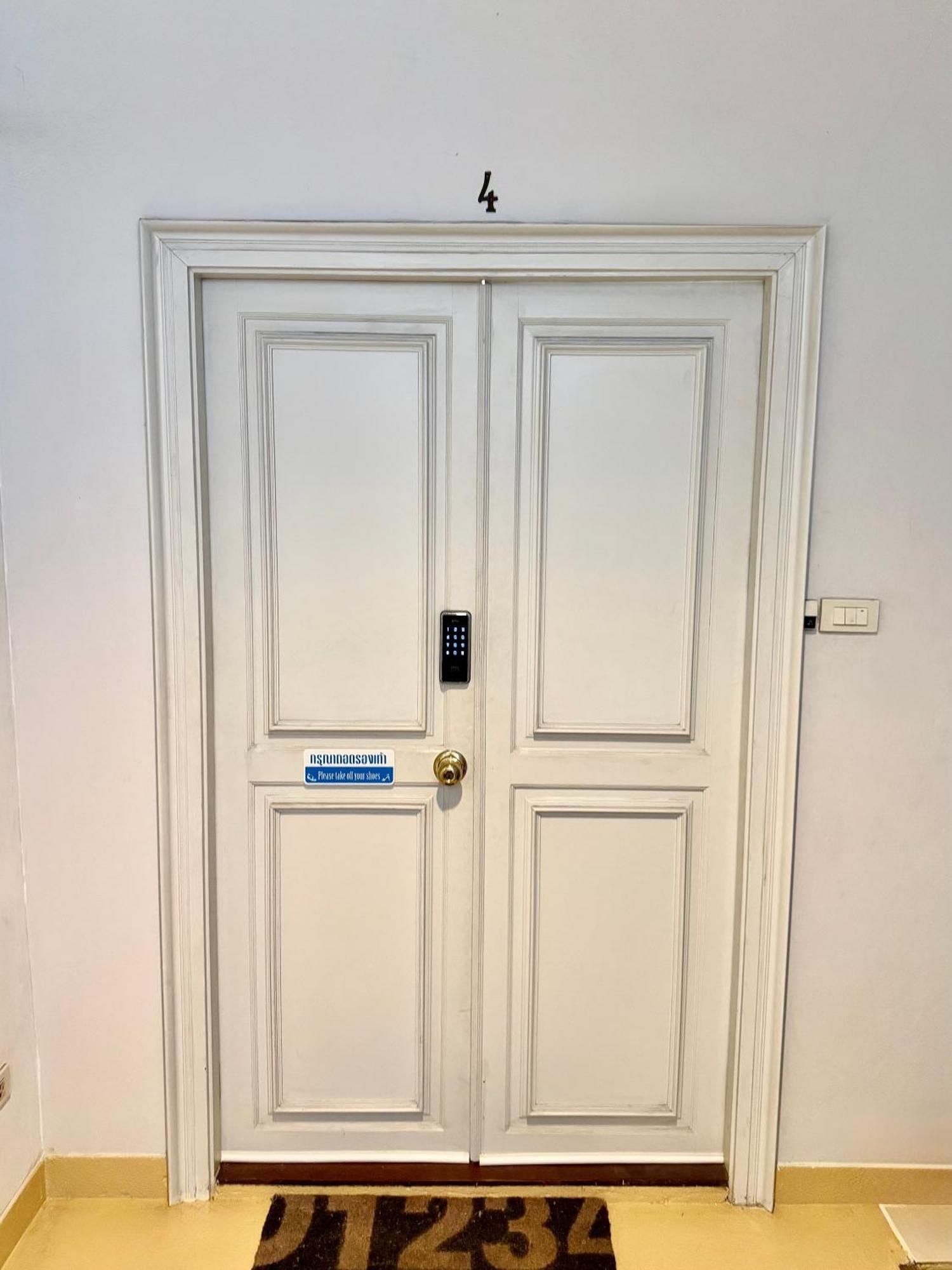 Samsen Suites Spacious 2Br Contemporary Thai Style Bangkok Luaran gambar