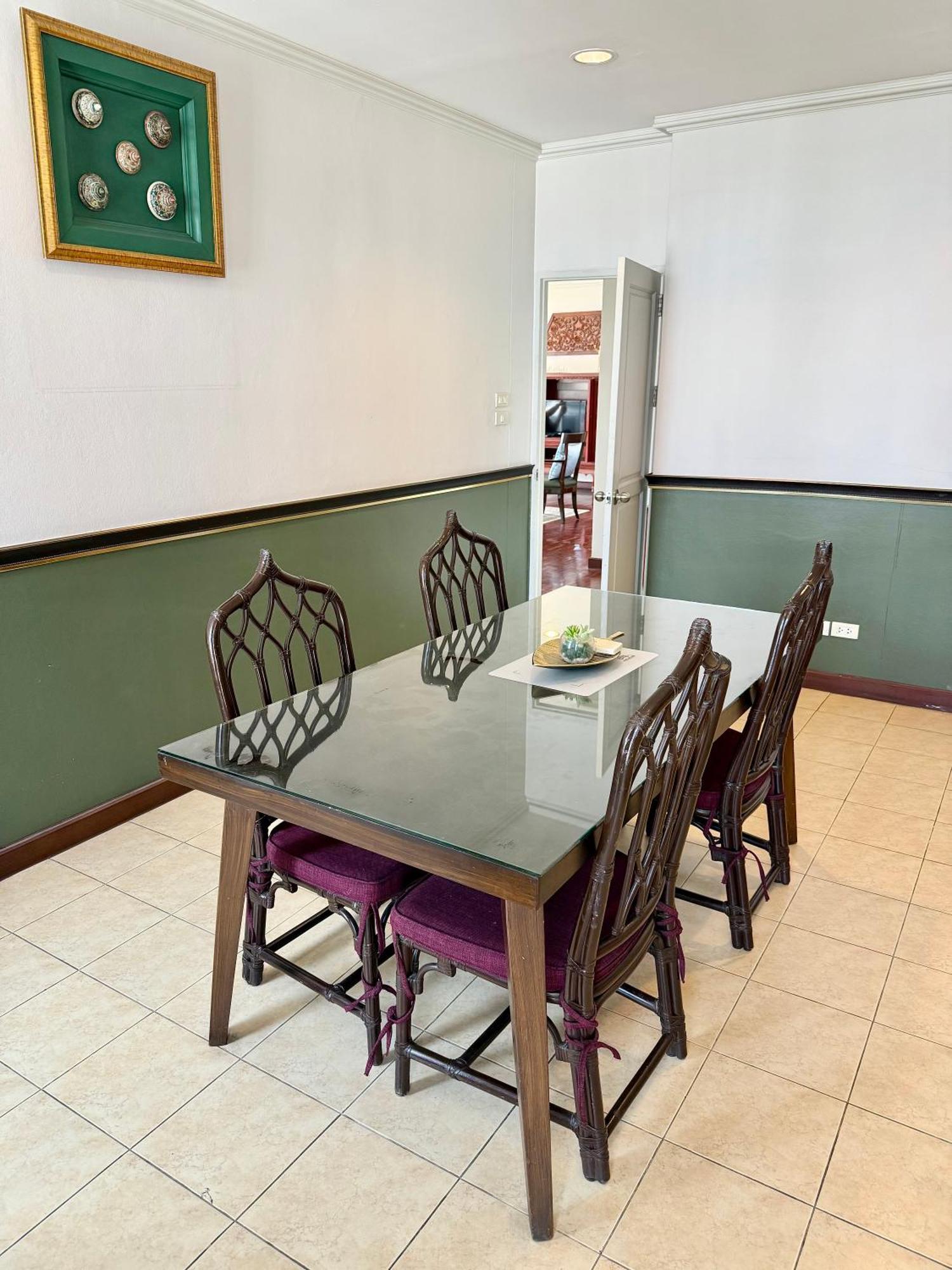 Samsen Suites Spacious 2Br Contemporary Thai Style Bangkok Luaran gambar